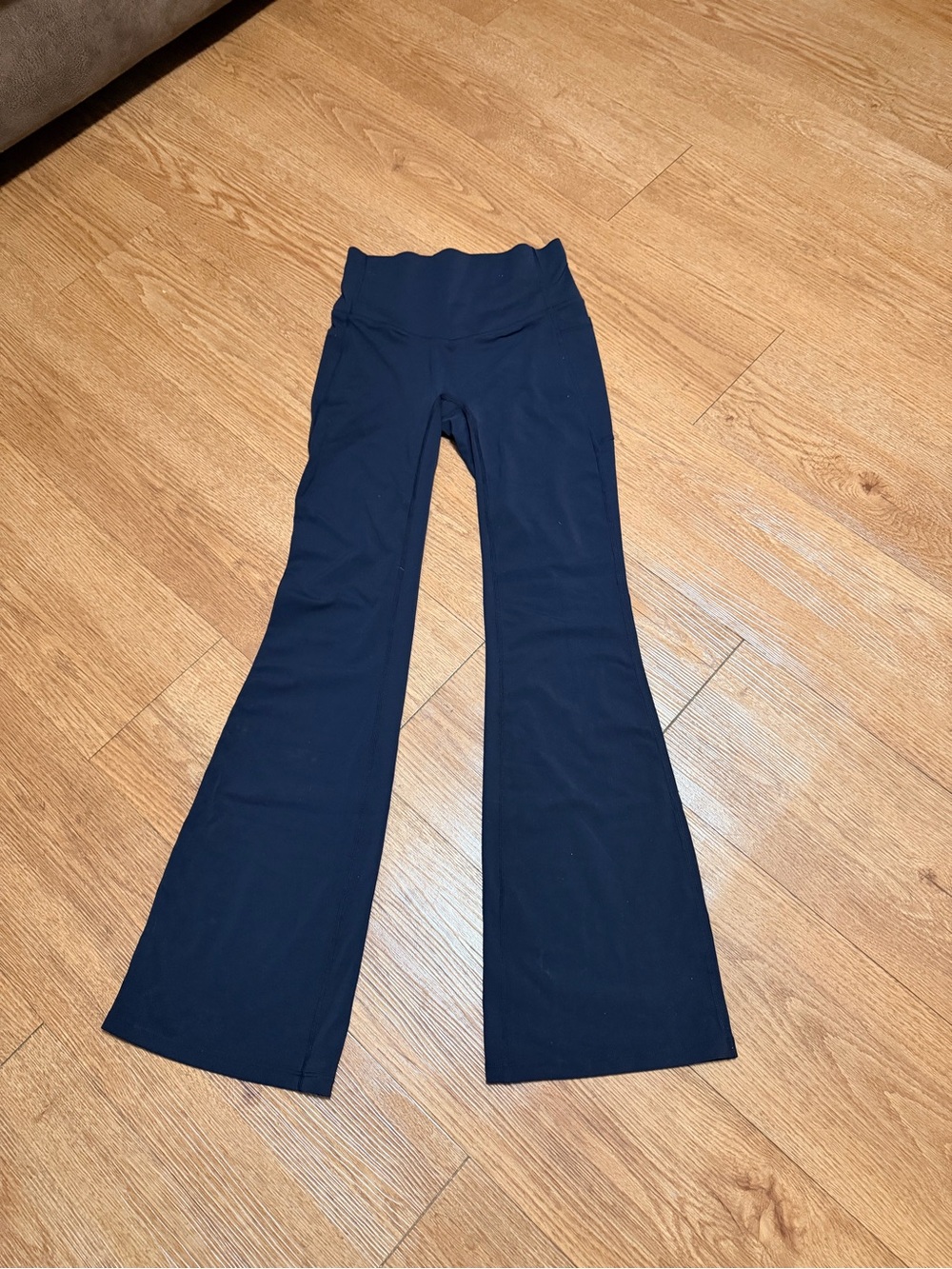 Halara High-Waist Black Flared leggings